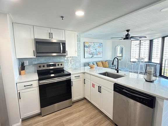 3rd image of 9850 S Thomas Dr #1001W