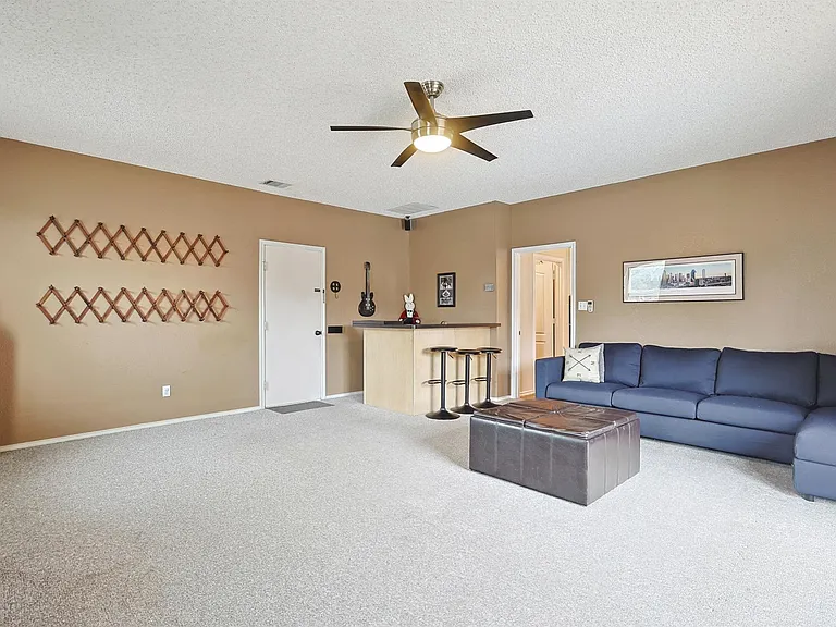 2080 Kamla Rd — Photo 40