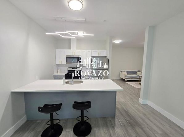 130 Ellis Ave #207-401