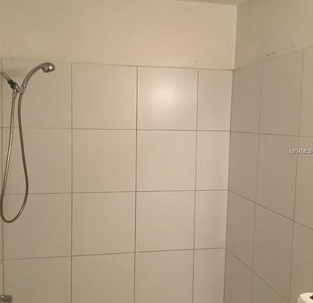 5th image of 2441 8th St Unit 40