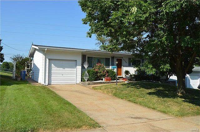 1st image of 2725 Dove Dr