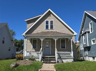 804 N St SW, Cedar Rapids, IA 52404