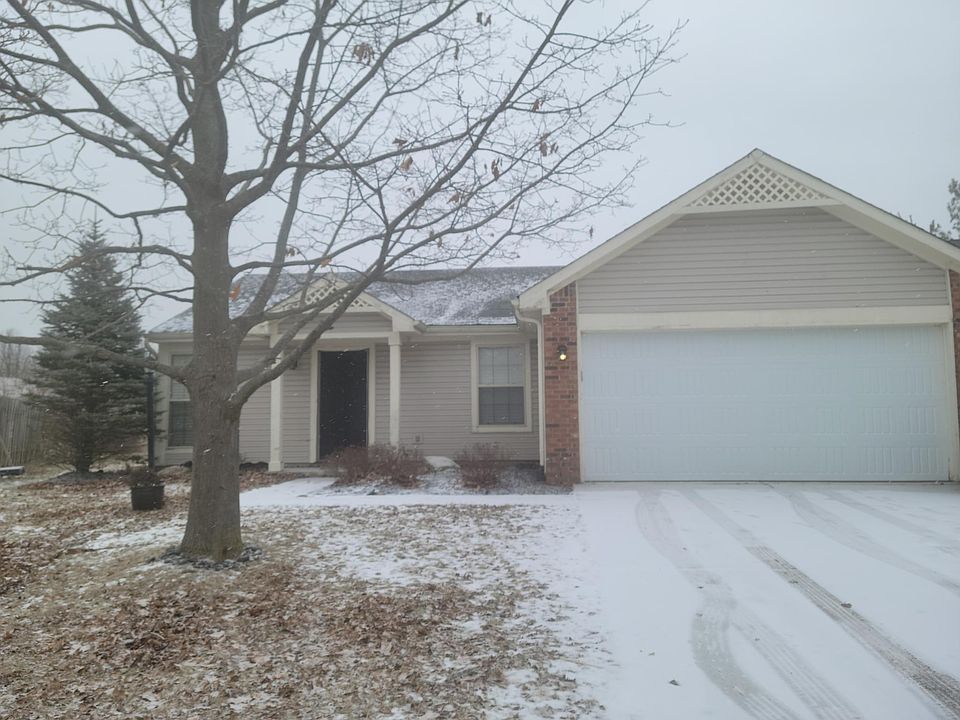 1st image of 1919 Riverstone Ct