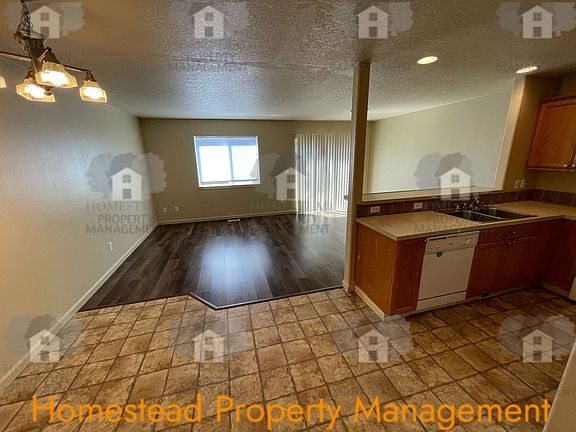 5th image of 400-468 S Catron St #404