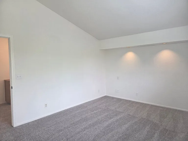745 Monte Carlo Dr — Photo 18