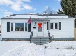 102 Helen Ave, Mishawaka, IN 46544