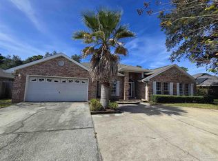 2811 Dunsmuir Dr, Navarre, FL 32566