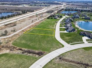 1234 Spring Lake Dr #30, Fond Du Lac, WI 54935