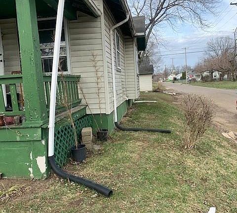 2nd image of 825 Leland Ave