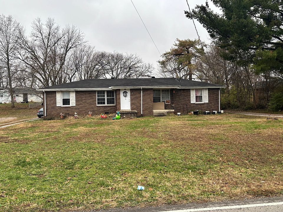 1st image of 202 Anderson Ln