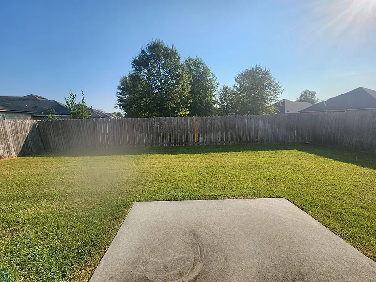 3925 Glen Laurel Dr S — Photo 11