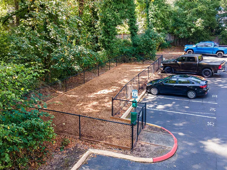 Larkspur West Linn — Photo 12