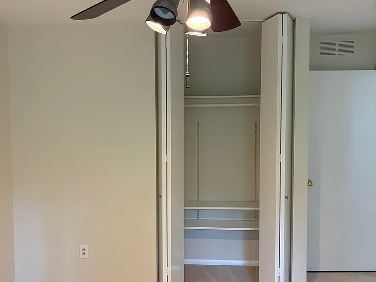 11322 Old Hopkins Rd — Photo 20