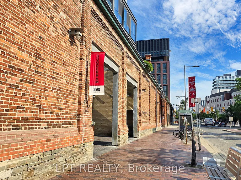 390 Cherry St #503 — Photo 3