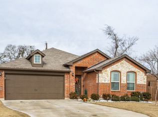 313 High Point Way, Justin, TX 76247