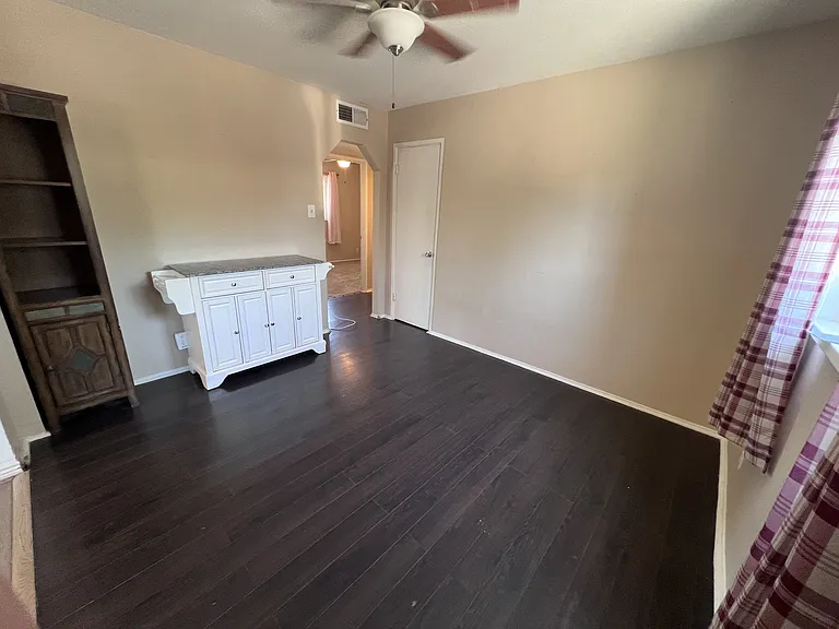 Dining (furniture will be removed)
