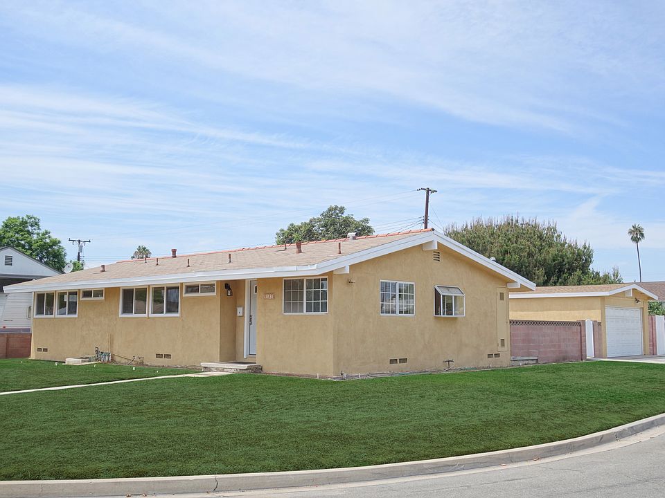 1st image of 11831 Fredrick Dr