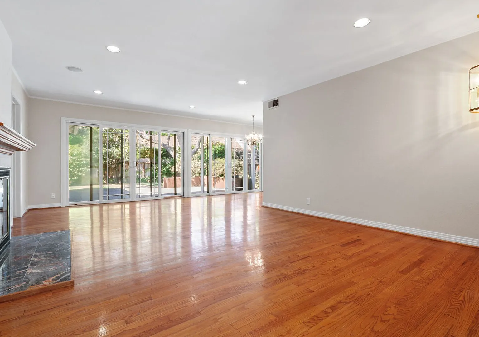 Stunning Mid-Century 4 bedroom in Mar Vista — Photo 4