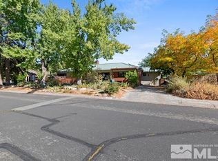 870 Daniel Dr, Reno, NV 89509