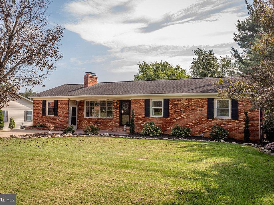 1st image of 23 Greenfield Rd