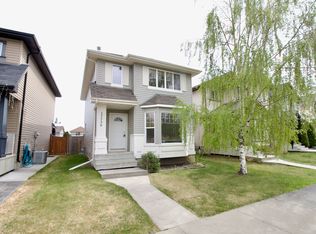 17739 90th St NW, Edmonton, AB T5Z0A1