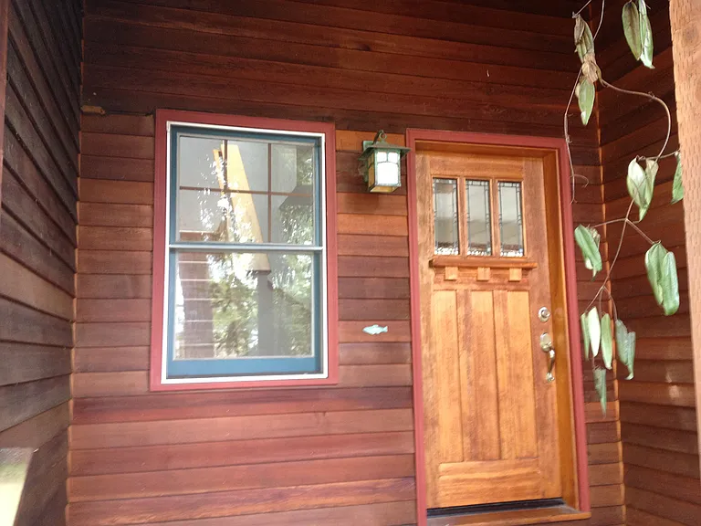 3056 Hendricks Hill Dr — Photo 2