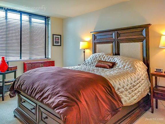 4th image of 355 1st St Unit S1407