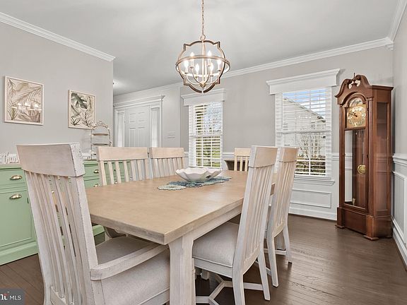 4th image of 7117 Wimmer Ln