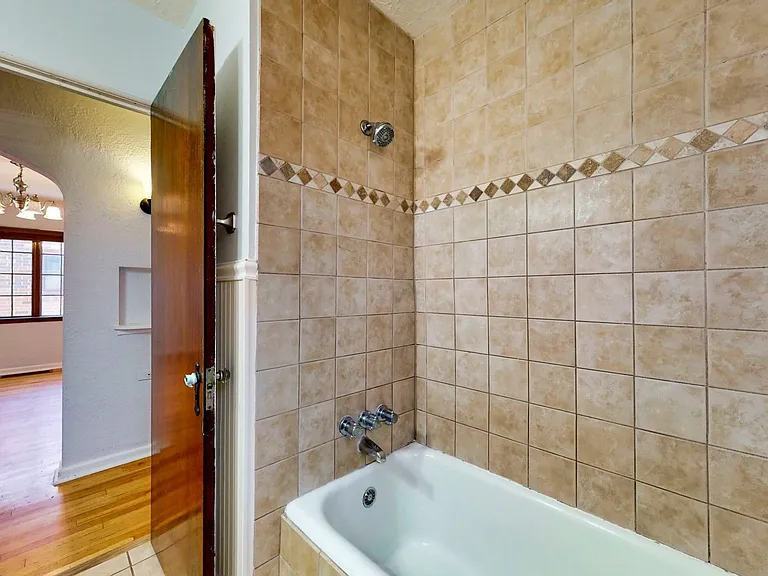 3317 N Saint Paul St — Photo 17