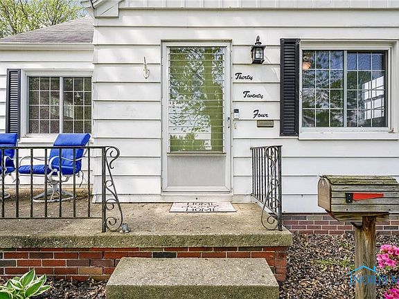 4th image of 3024 Glencairn Ave