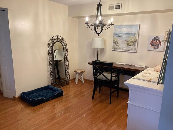 Dining area, furniture not included