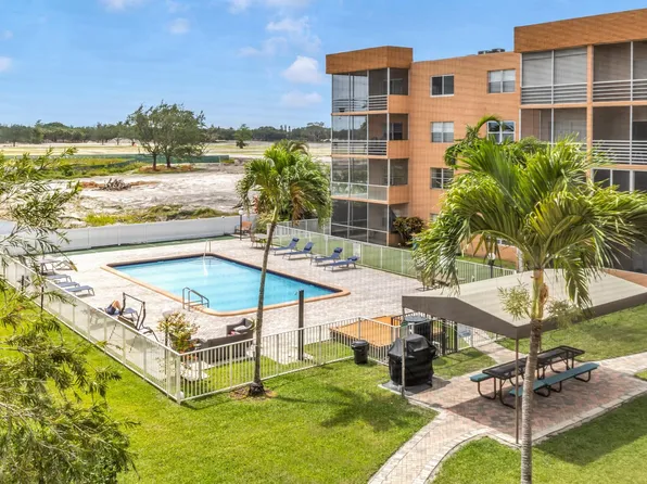 3048 E Sunrise Lakes Drive #313, Fort Lauderdale, FL 33322