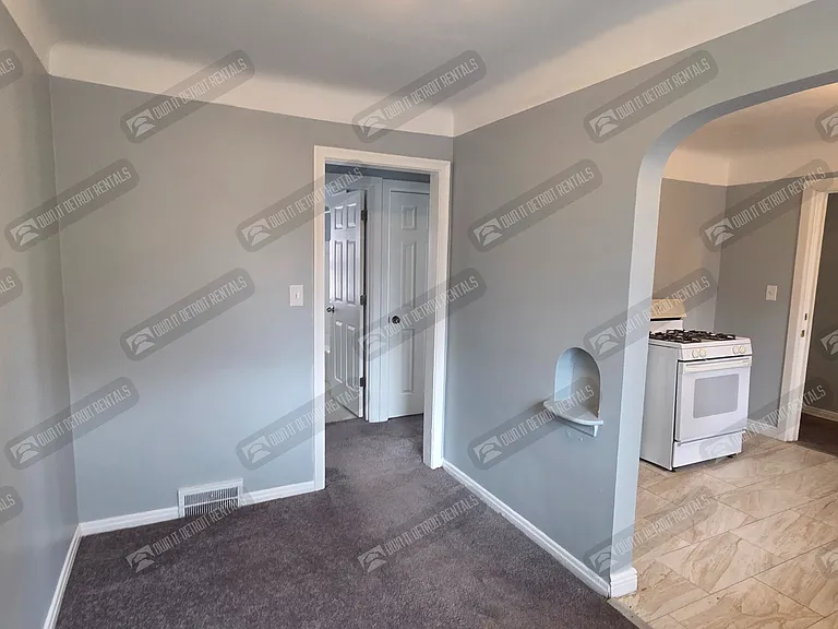 5921 Balfour Rd — Photo 10