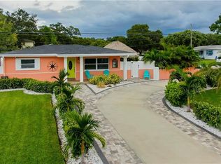 10905 Cherokee Dr, Saint Petersburg, FL 33708