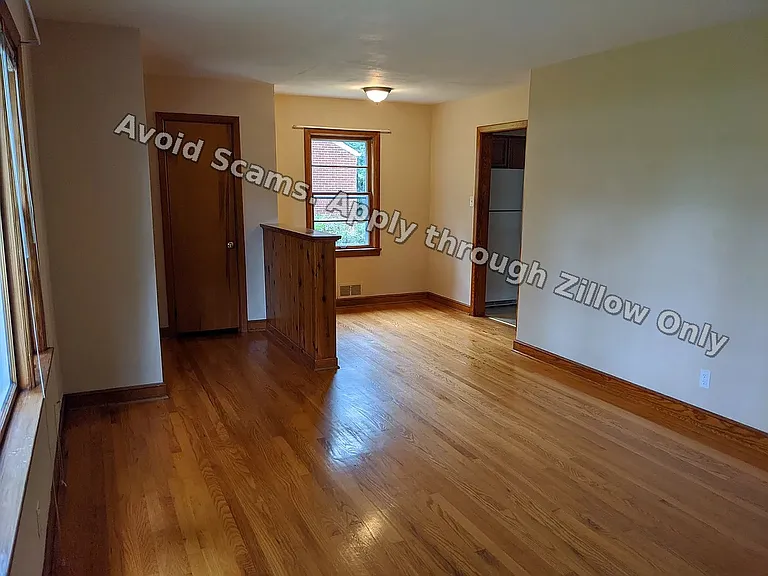 3533 Richards Blvd — Photo 6