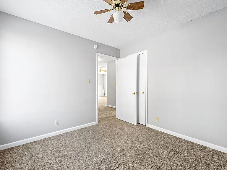 418 Donna Dr — Photo 16
