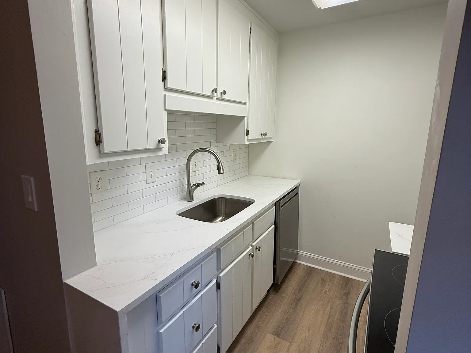 1 bed, 812 sqft, $1,650 — Photo 4