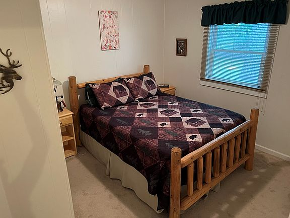 3rd image of 96 Caduca Ln
