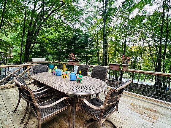 5th image of 244 Sellersville Dr