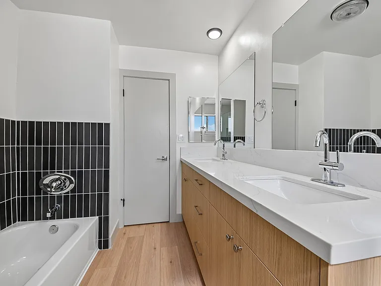 El Dorado - 1342 N. Fuller Avenue — Photo 37