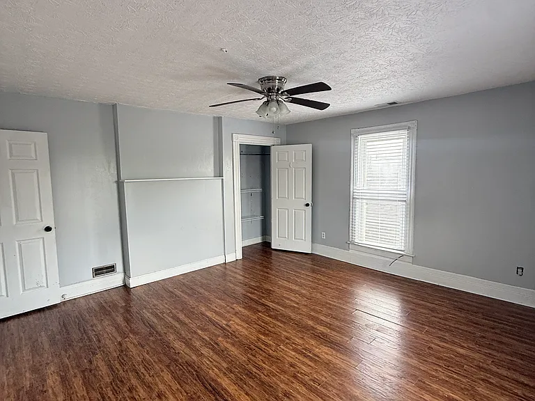342 Glyndon Ave #B — Photo 5