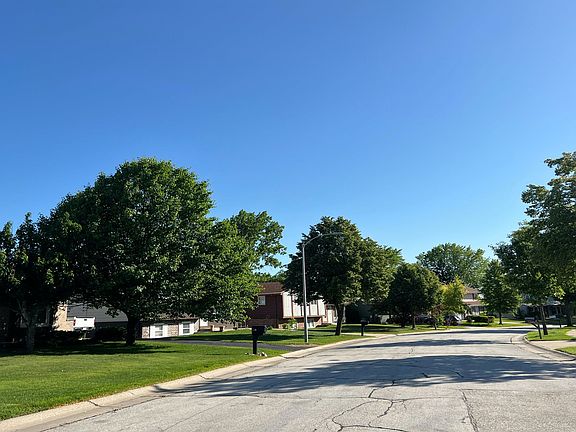 5th image of 9350 N Joyce Ave