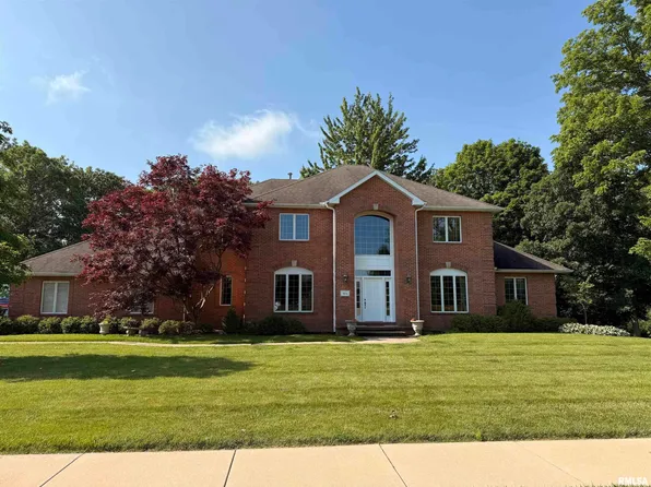 924 W Bridgetowne Ct, Dunlap, IL 61525