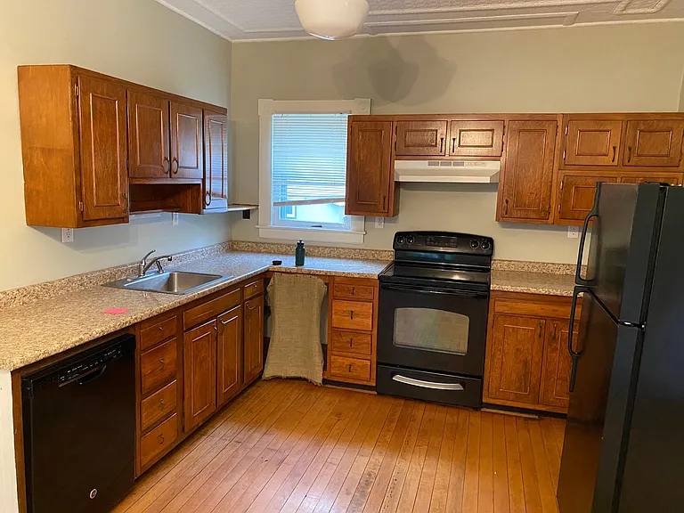59 Park St #A — Photo 9