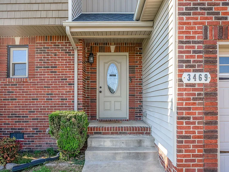 3469 Bradfield Dr — Photo 4