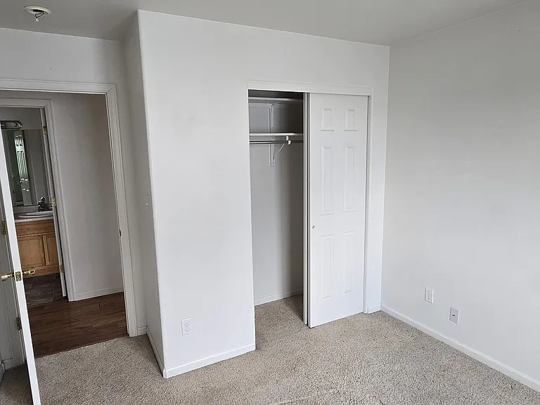 2823 Village Park Dr — Photo 13