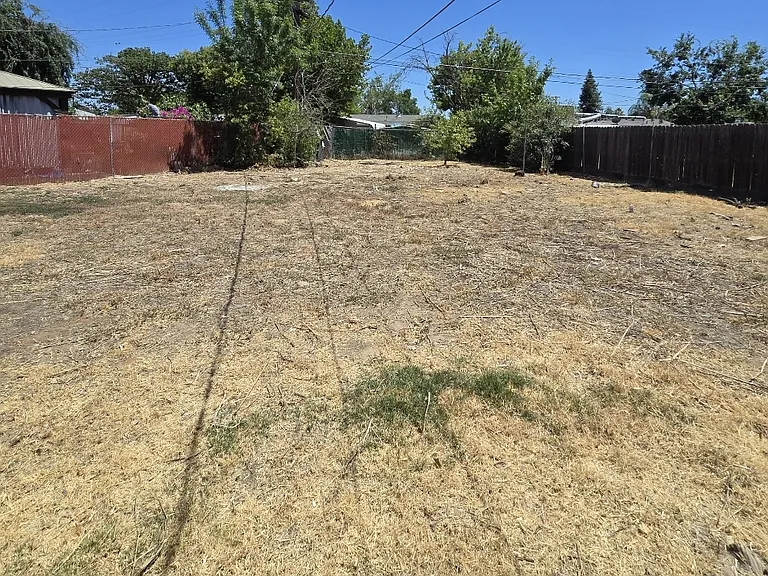 2137 W Dayton Ave — Photo 21