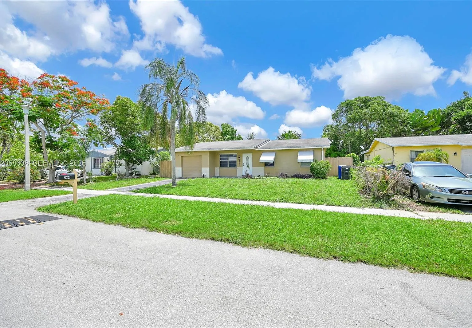 North Lauderdale Village — Photo 3