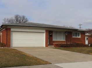 11181 Hanna Dr, Sterling Heights, MI 48312