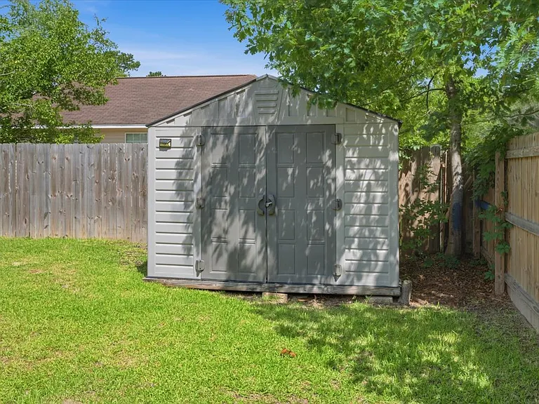 37 Dianne Mackenzie Way — Photo 23